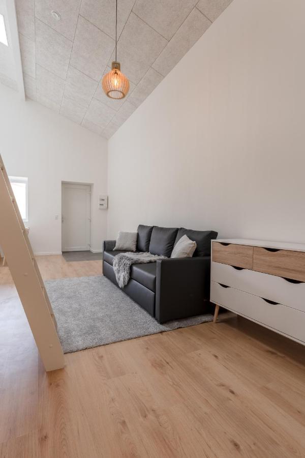Mithvagur Studio Apartments Close To Airport מראה חיצוני תמונה