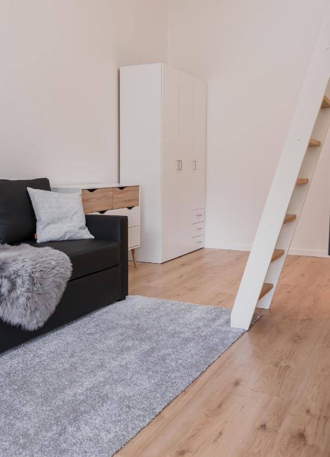 Mithvagur Studio Apartments Close To Airport מראה חיצוני תמונה